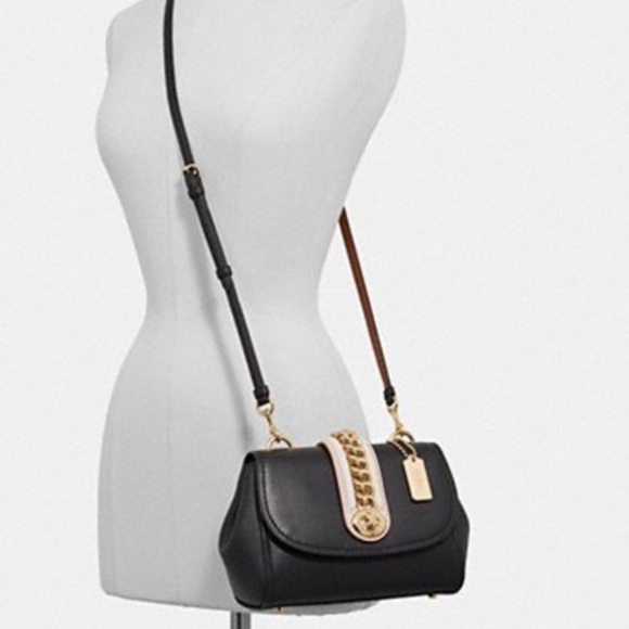 SOLD⛔️Authentic Coach leather chain appliqué Crosb - Picture 4 of 8